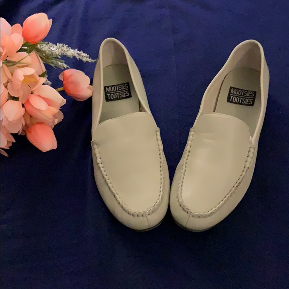 Mootsie Tootsies Shoes